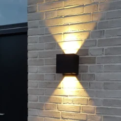 Antidark Arca udendørs væglampe, H15 cm