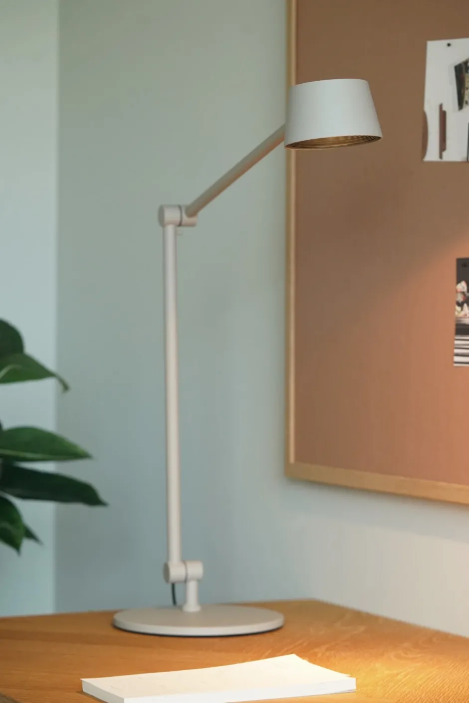 Antidark Direction T1 bordlampe, grå
