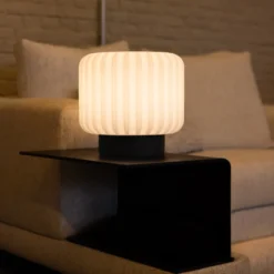Atelier Pierre Dentelles genopladelig gulvlampe, H29 cm, sort