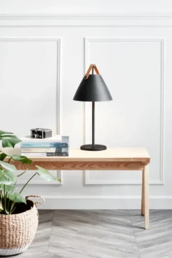 Dftp Strap bordlampe, sort