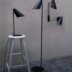 Dyberg Larsen Cale gulvlampe, sort