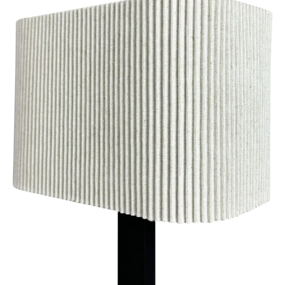 Dyberg Larsen Calix bordlampe