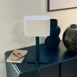 Dyberg Larsen Calix bordlampe