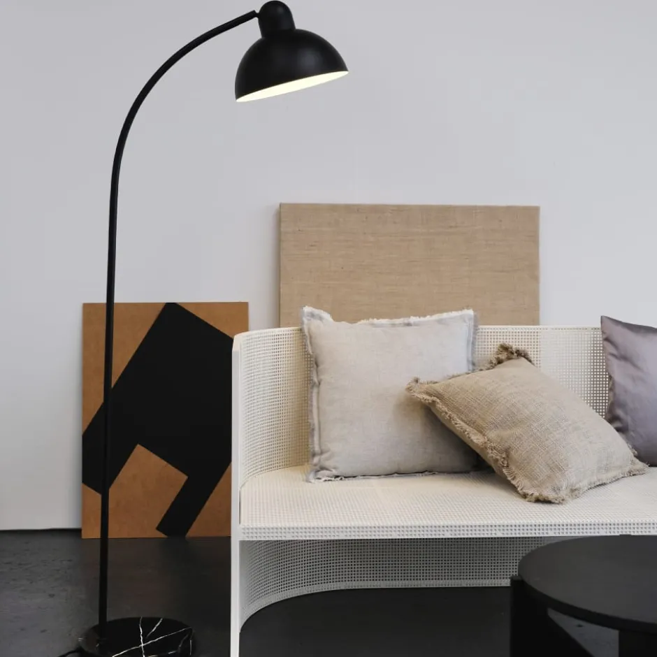 Dyberg Larsen Eric gulvlampe
