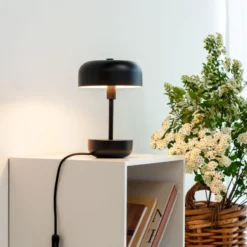 Dyberg Larsen Haipot bordlampe, sort