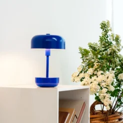 Dyberg Larsen Haipot genopladelig bordlampe, blå