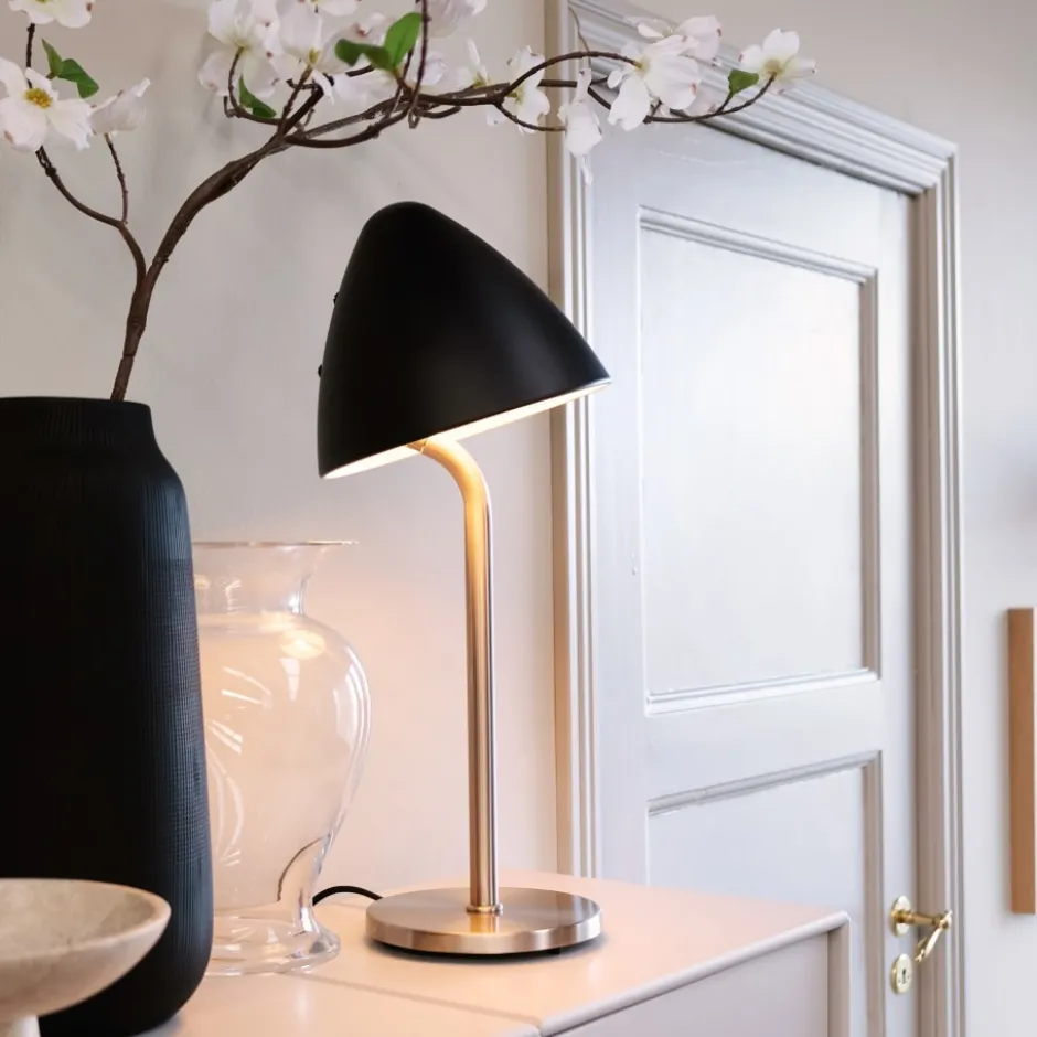 Dyberg Larsen Oulu bordlampe, messing