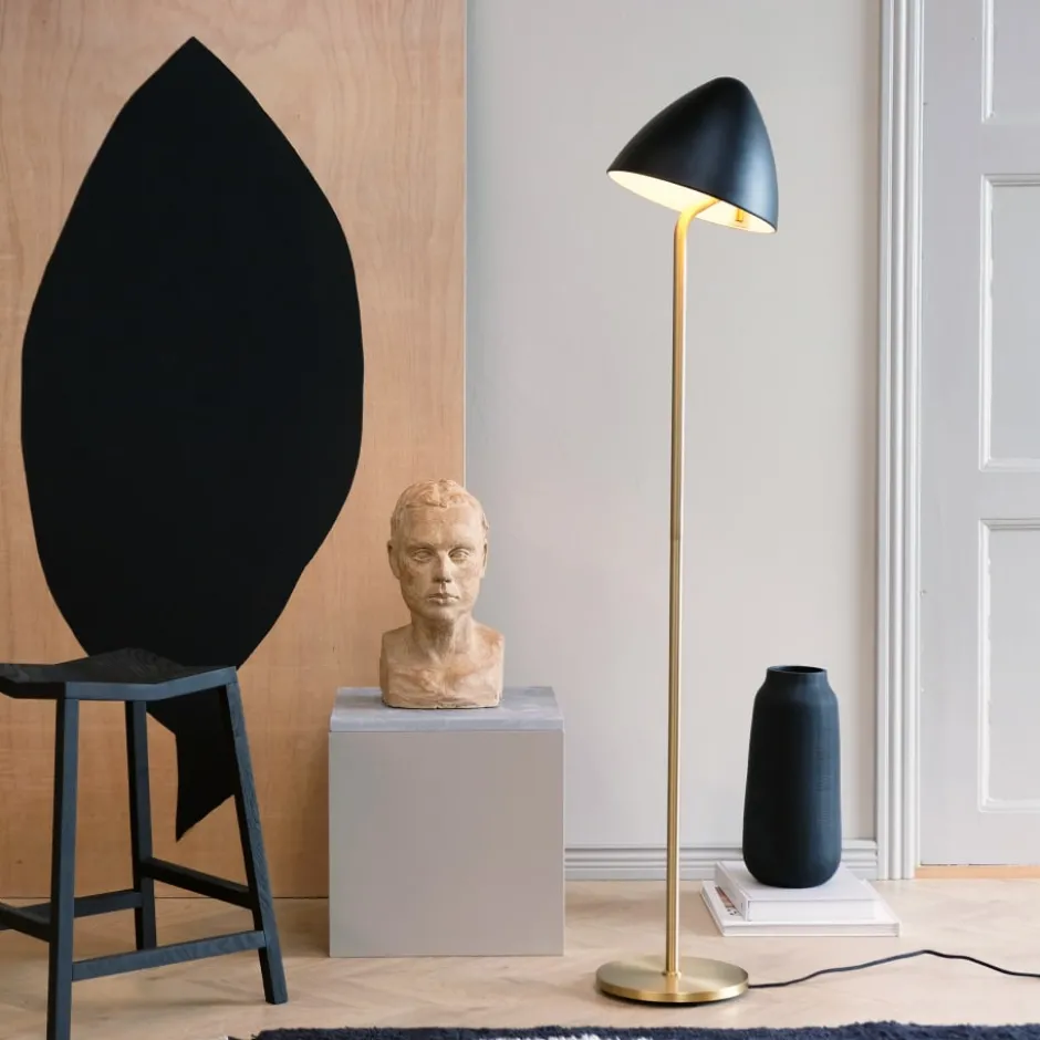 Dyberg Larsen Oulu gulvlampe, messing