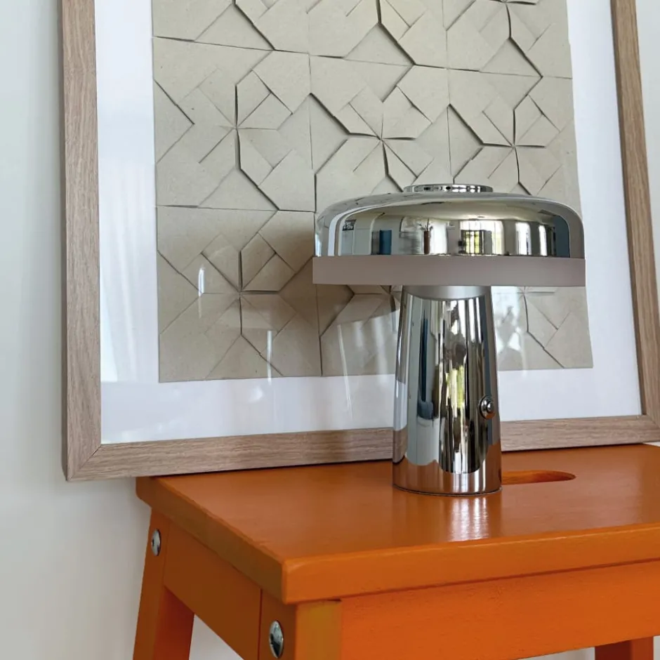 Dyberg Larsen Porter genopladelig bordlampe, krom