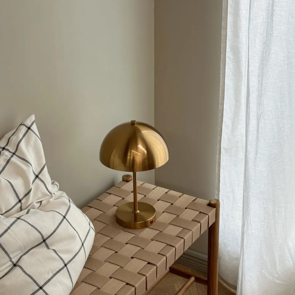 Dyberg Larsen Stockholm genopladelig bordlampe, messing