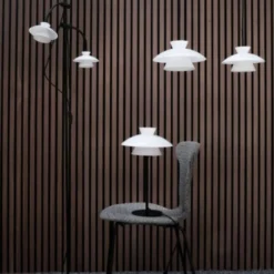 Dyberg Larsen Valby bordlampe