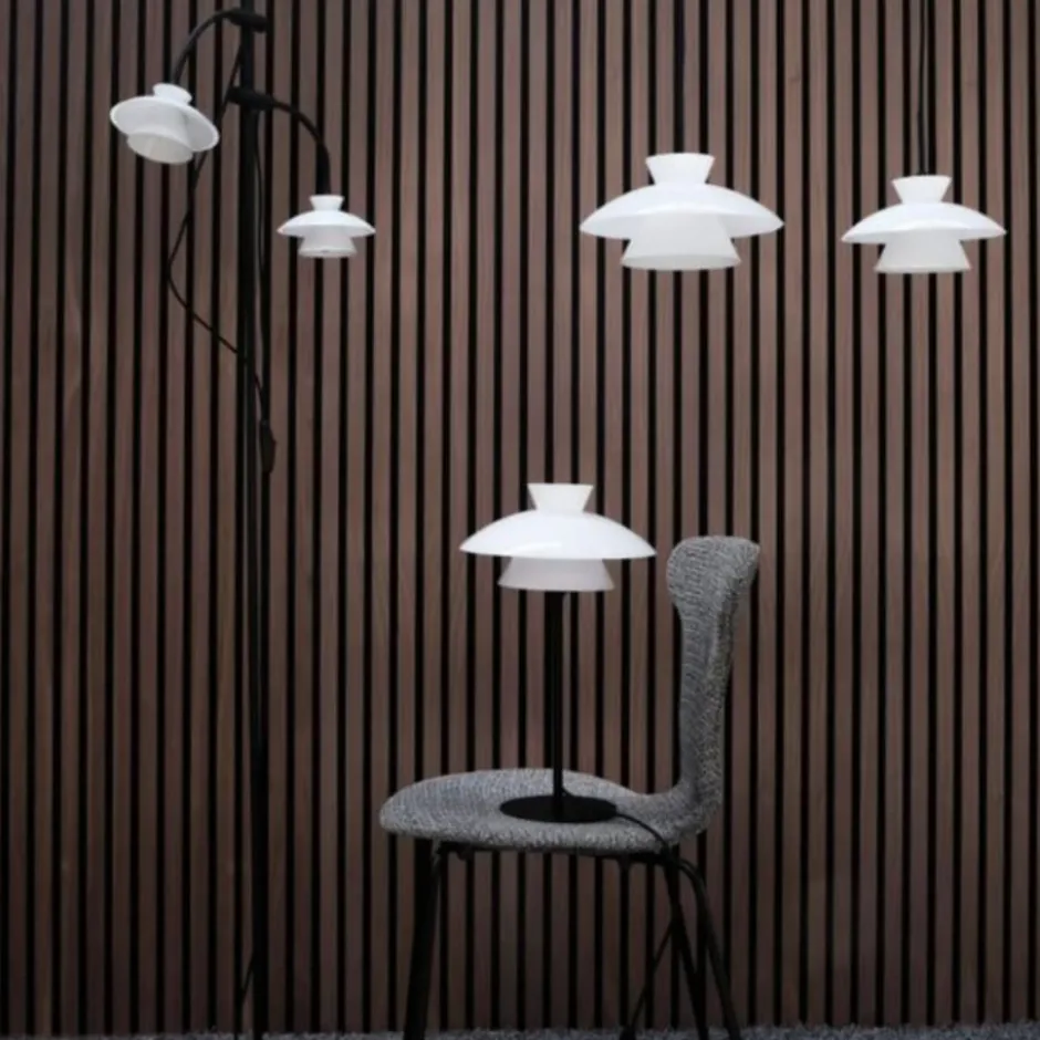 Dyberg Larsen Valby bordlampe