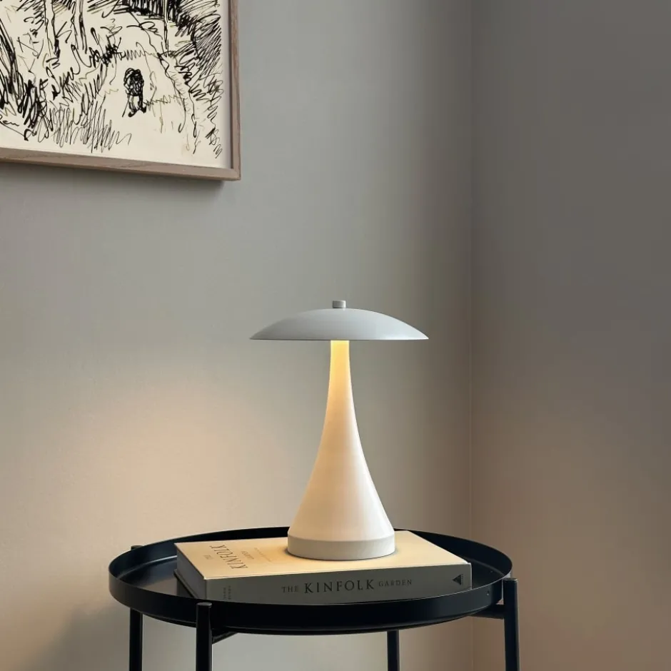 Dyberg Larsen Vienna genopladelig bordlampe, hvid