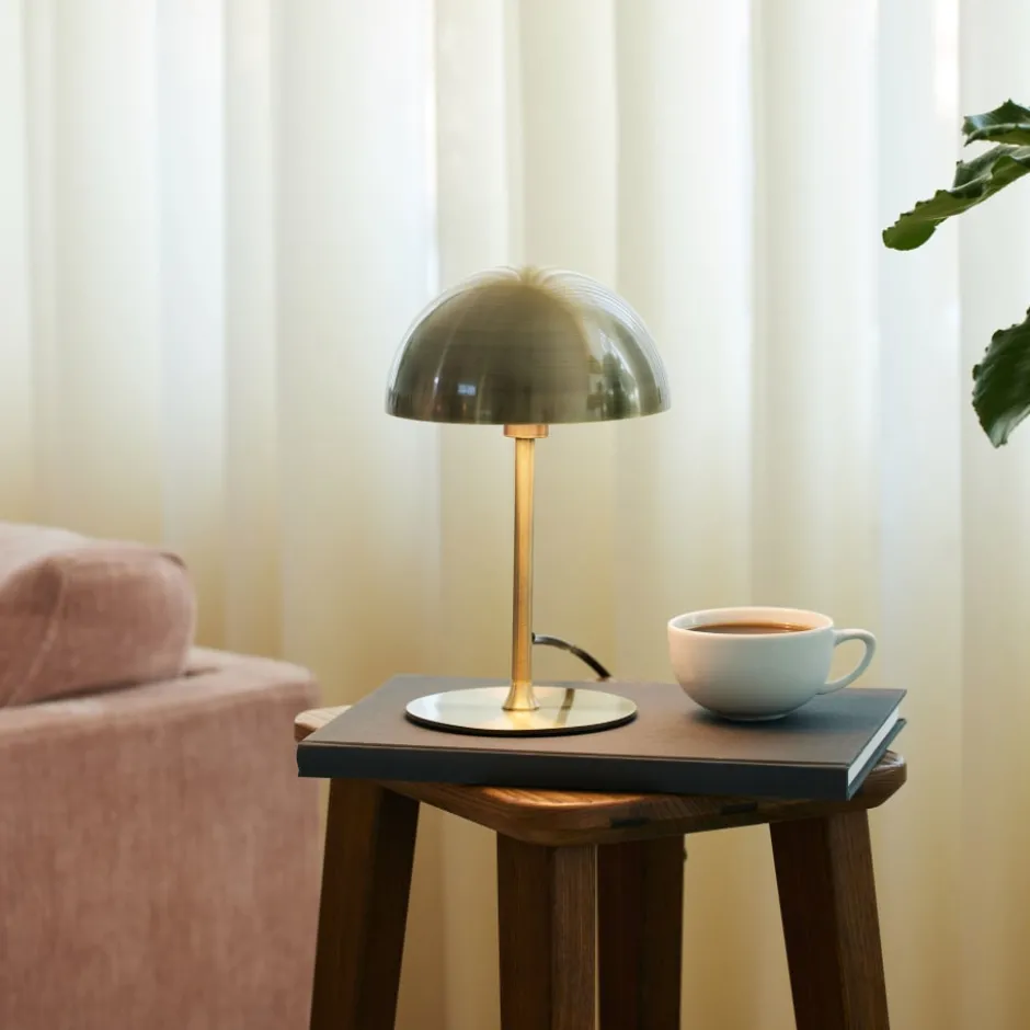Halo Design Boogie bordlampe, messing