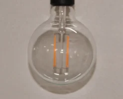 Halo Design Colors Extra De Luxe E27 globepære, 1800K, 2W, Ø8 cm