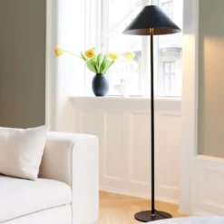 Halo Design Hygge gulvlampe, sort