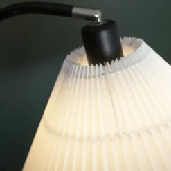 Halo Design Medina gulvlampe, sort