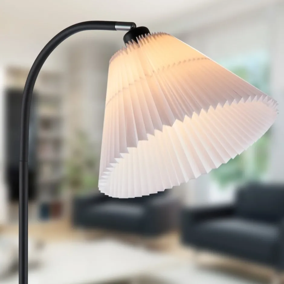 Halo Design Medina gulvlampe, sort