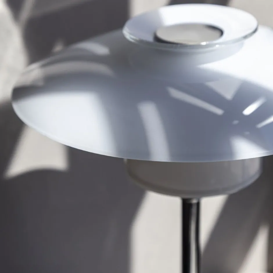 Halo Design Scandinavian bordlampe