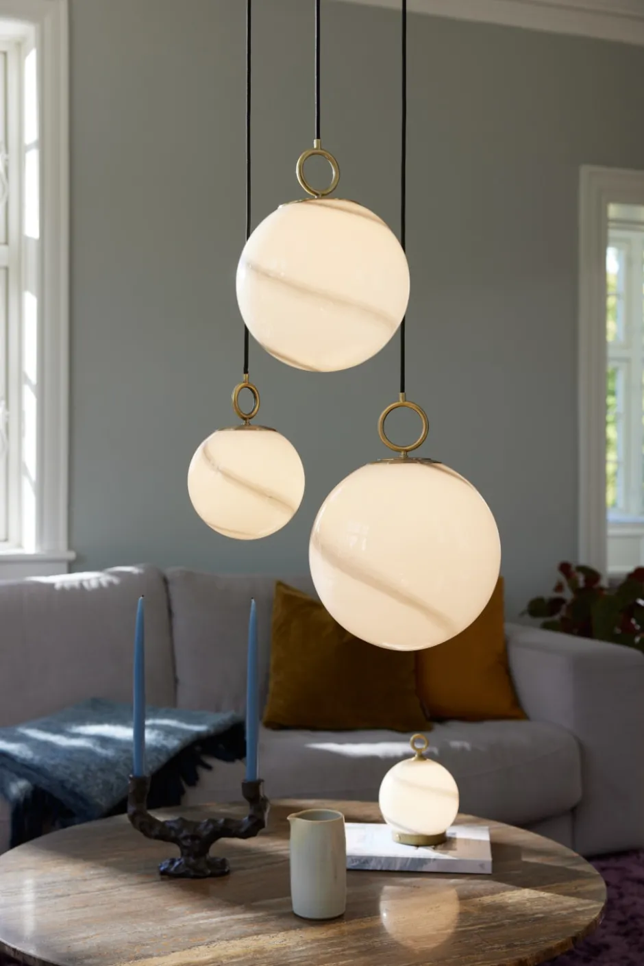 Halo Design Stockholm genopladelig bordlampe, grå