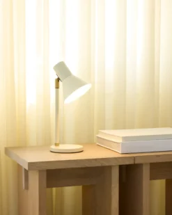 Halo Design Style bordlampe, beige