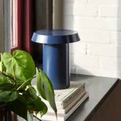 Hübsch Keen bordlampe, mørkeblå