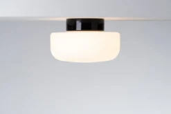 Ifö Electric Solenne loft-/væglampe, sort, Ø25 cm