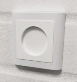 Indsats til smart button med LK Fuga Soft design ramme, lysegrå
