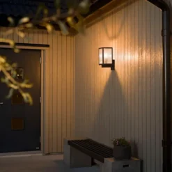 Konstsmide Capri udendørs væglampe
