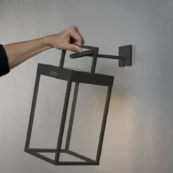 Konstsmide Portofino genopladelig & solcelle bordlampe, sort