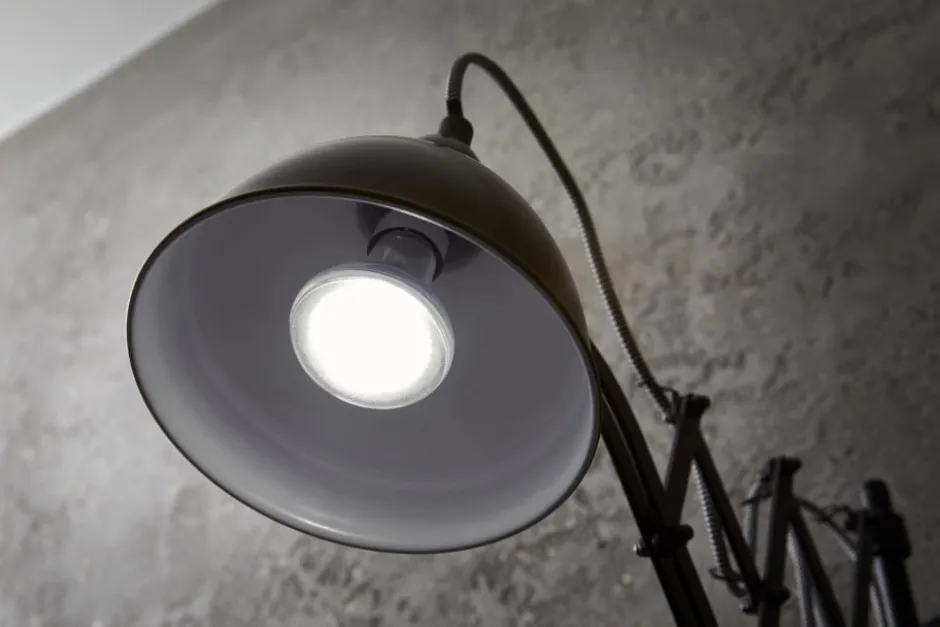 Ledvance Parathom E27 reflektorpære, 2700K, 2,9W