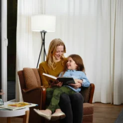 Ledvance Smart+ Wifi E27 kronepære, 2700K, 4W