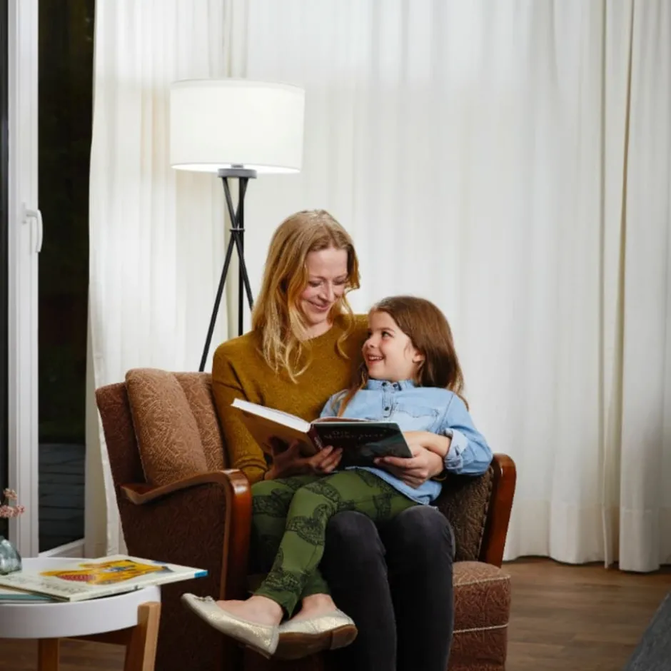 Ledvance Smart+ Wifi E27 kronepære, 2700K, 4W