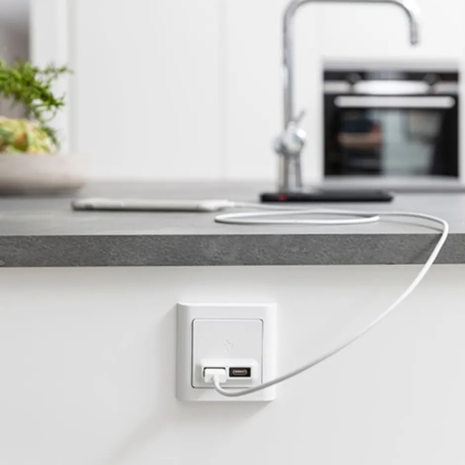 LK Fuga afdækning for 2 x USB-lader, 1 modul, hvid