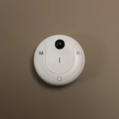 Loevschall Cue fjernbetjening med sensor, MultiWhite, hvid