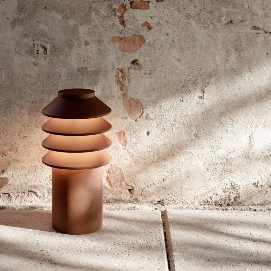 Louis Poulsen Bysted Garden havelampe, 2700K, anker, corten, lav