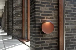 Louis Poulsen Flindt udendørs væglampe, 2700K, corten, Ø20 cm