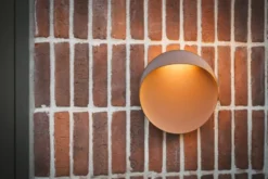 Louis Poulsen Flindt udendørs væglampe, 3000K, corten, Ø30 cm