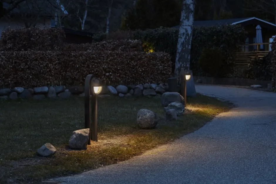 Louis Poulsen skotlampe, 3000K, halvskærmet, klar aluminium