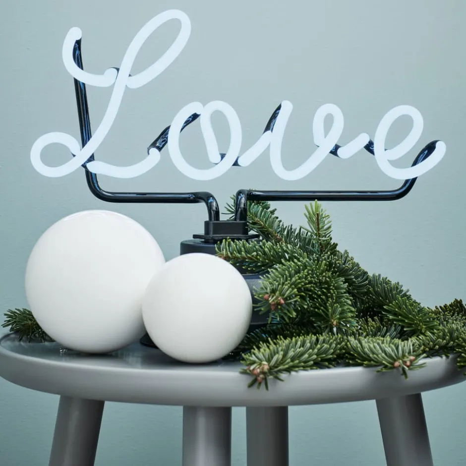 Markslöjd Love neonskilt