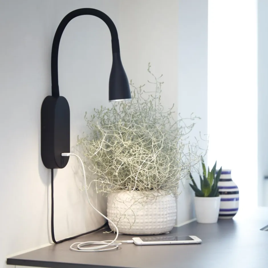 Nielsen Light Eye væglampe med USB, sort
