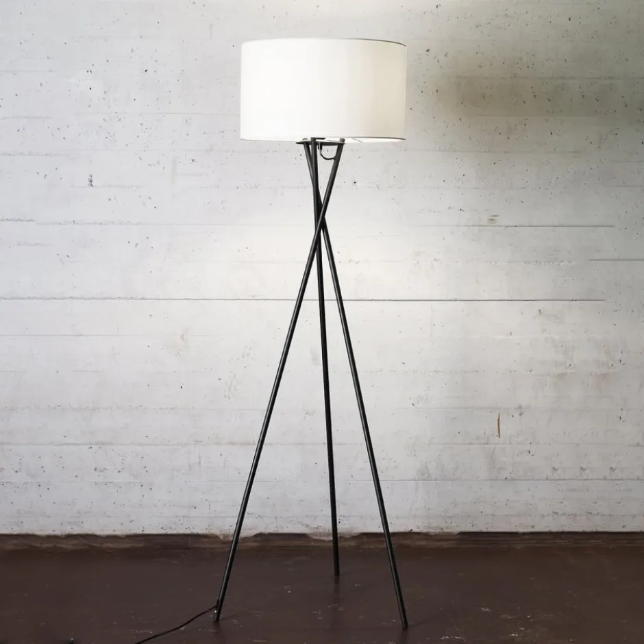 Nielsen Light Uptown gulvlampe, sorte ben og råhvid skærm
