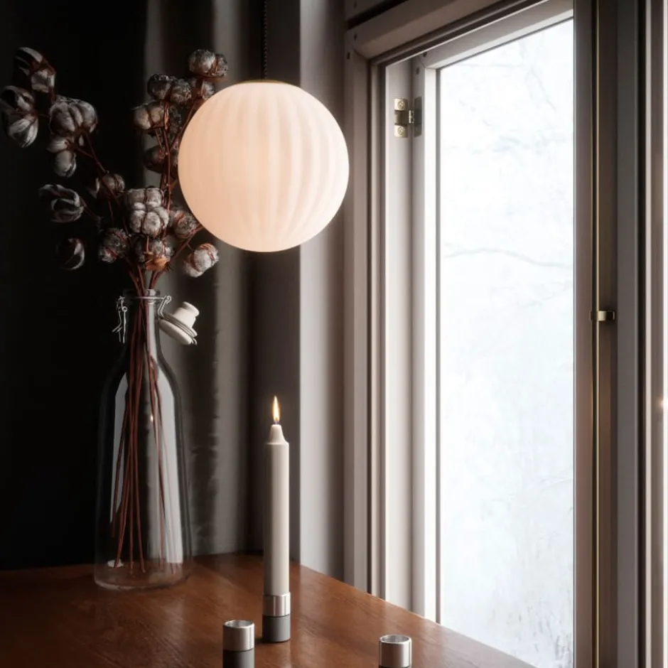 Nordic Tales Bright Modeco pendel, sort ledning, Ø20 cm