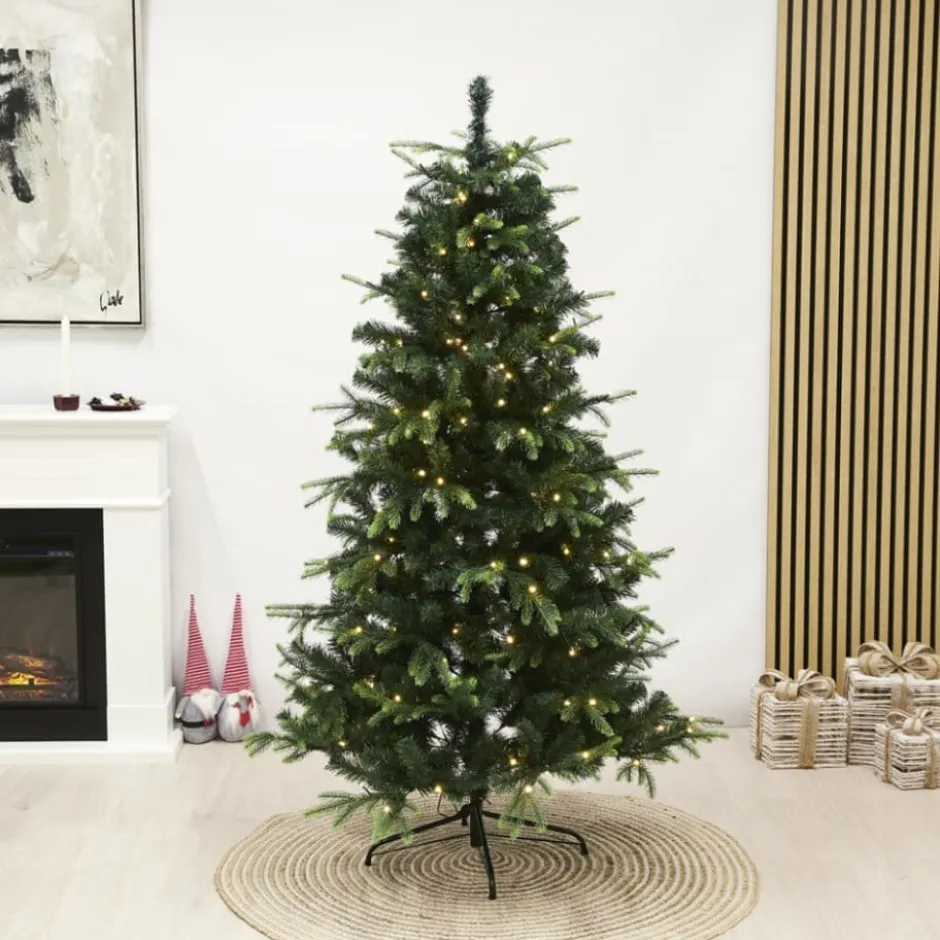 Nordic Winter Vigga kunstigt juletræ med lys, 140 x 96 cm