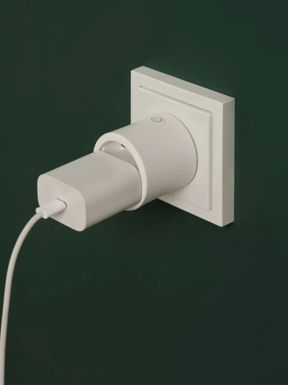 Osram Smart+ Wifi stikkontakt med energimåler