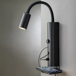 SG Tube væglampe med USB, 3000K, sort