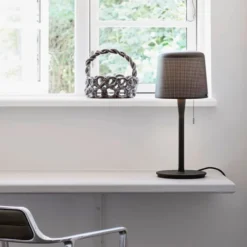 Vipp 530 bordlampe, sort